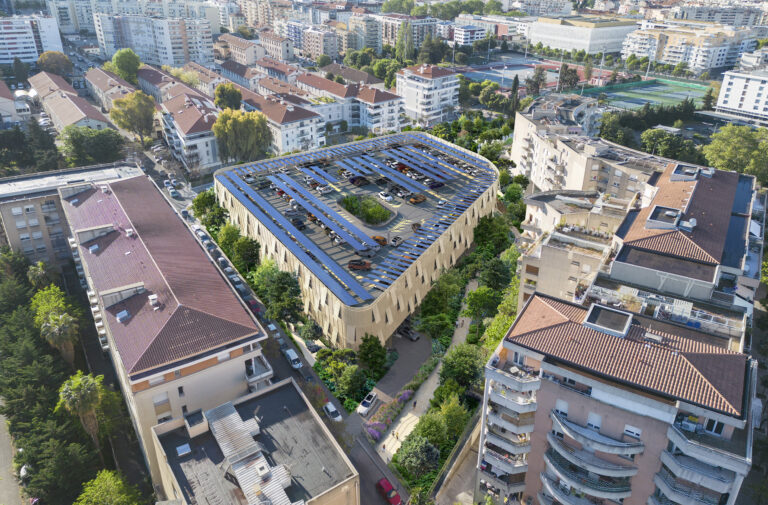 Parking aérien - Nice